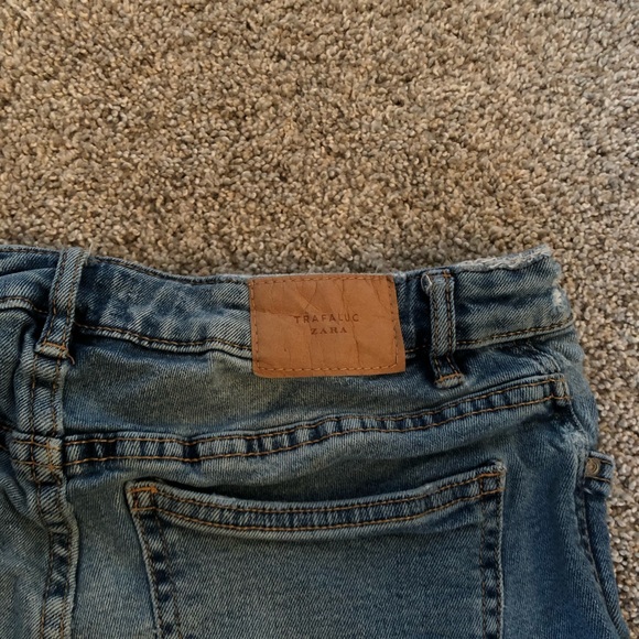 ZARA denim shorts - Picture 2 of 3